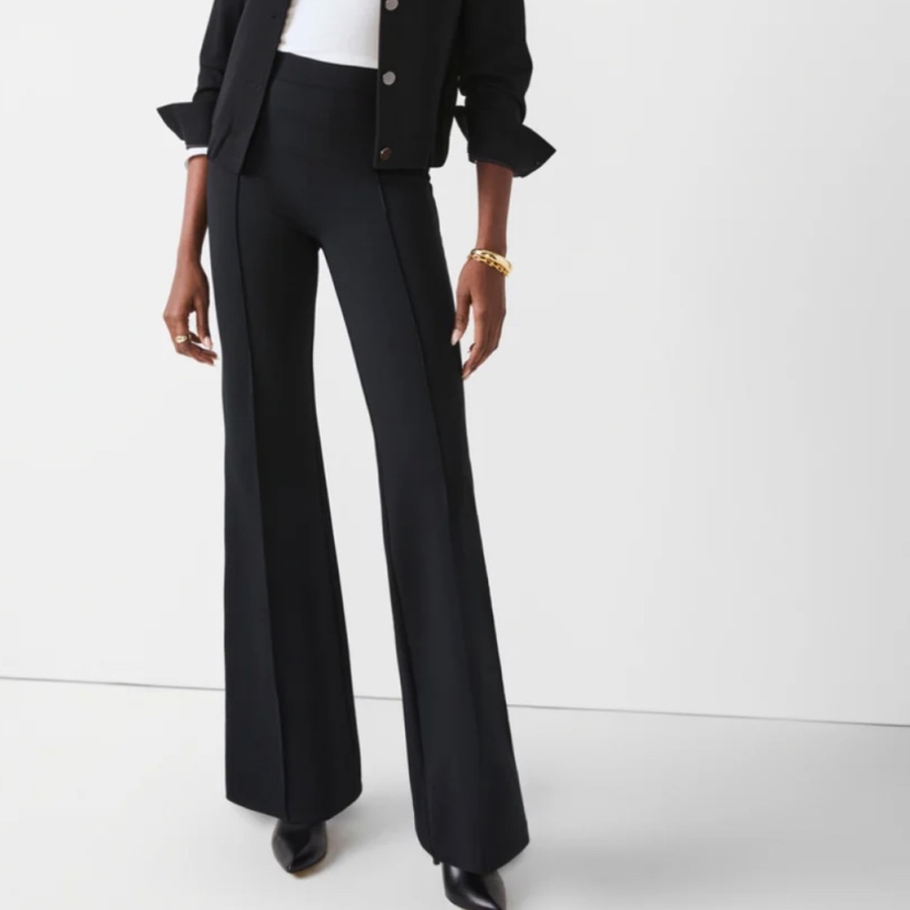 Spanx SuperSmooth Perfect Fit Ponte Flare Pant (M)